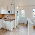 Suedstrand Haus 15 펜션 *